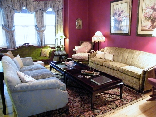 The Parlor at CPR House Bed and Breakfast