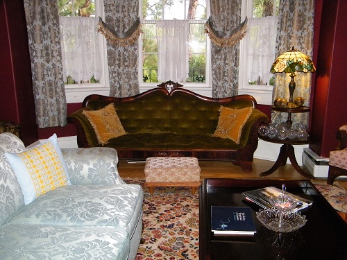 The Parlor at Cranbrook Premier Residence Bed & Breakfast